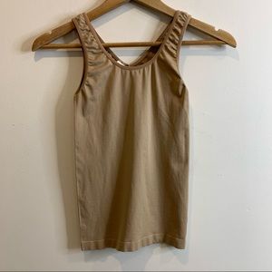☀️ 3/$15 Warner’s Shapewear Nude Slimming Tank Top